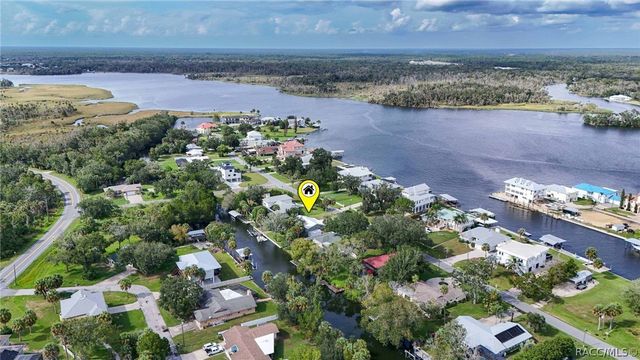 2236 N Watersedge Drive, Crystal River, FL 34429