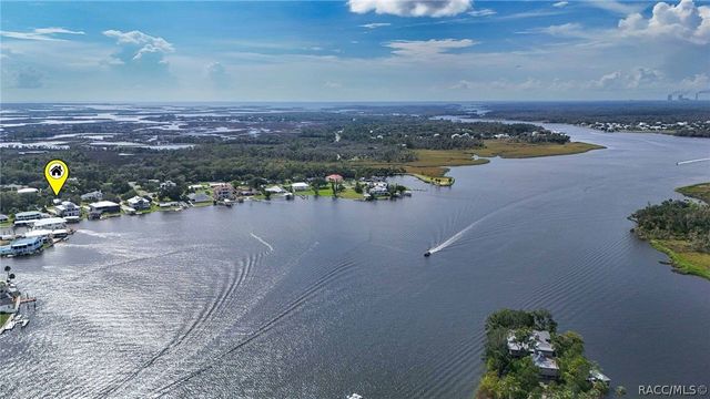 2236 N Watersedge Drive, Crystal River, FL 34429