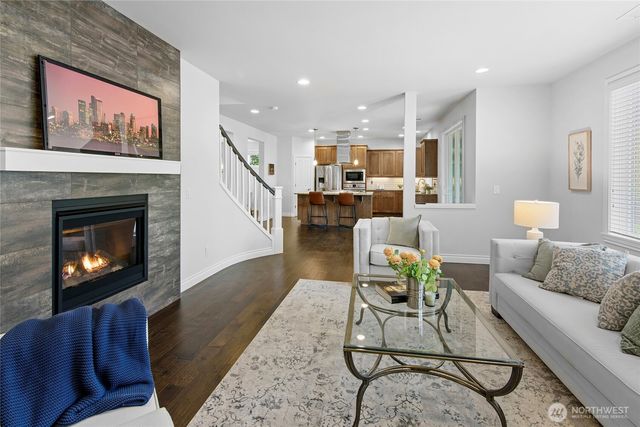 13844 La Vigne Court NE, Bainbridge Island, WA 98110