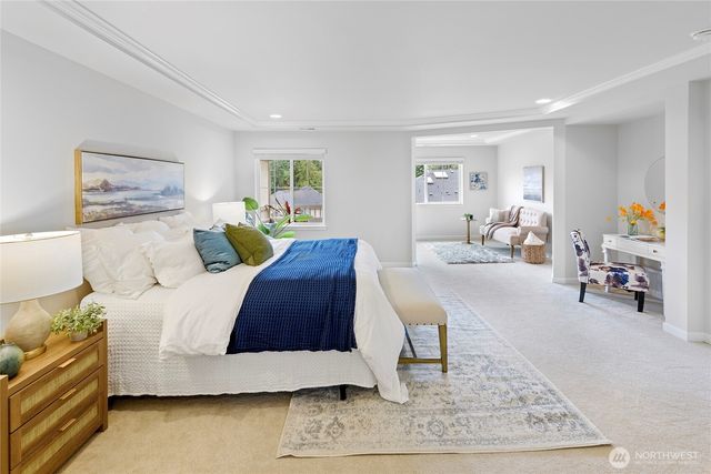 13844 La Vigne Court NE, Bainbridge Island, WA 98110