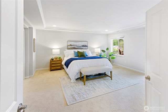 13844 La Vigne Court NE, Bainbridge Island, WA 98110