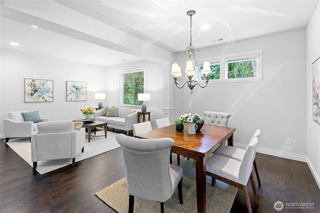 13844 La Vigne Court NE, Bainbridge Island, WA 98110