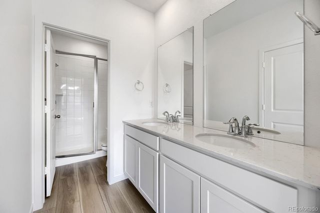 7655 S Mobile Way, Centennial, CO 80016
