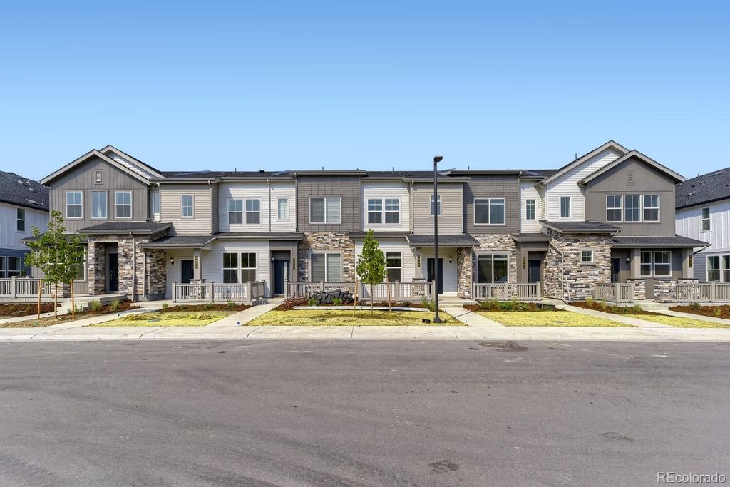 7655 S Mobile Way, Centennial, CO 80016