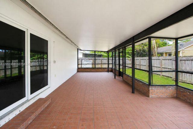 1661 N Goldeneye Lane, Homestead, FL 33035