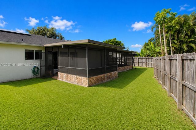 1661 N Goldeneye Lane, Homestead, FL 33035