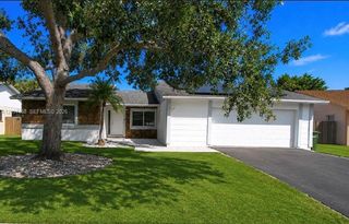 1661 N Goldeneye Lane, Homestead, FL 33035