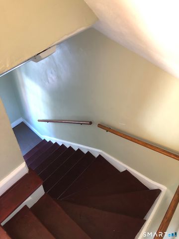 132 Grand Street, Middletown, CT 06457