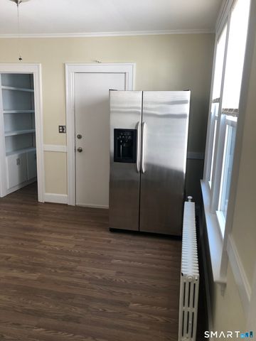 132 Grand Street, Middletown, CT 06457