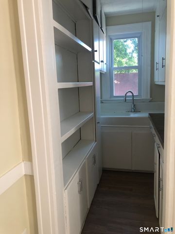 132 Grand Street, Middletown, CT 06457