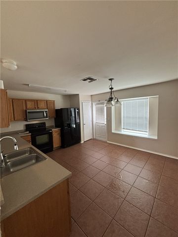 1006 Livermore St, Portland, TX 78374