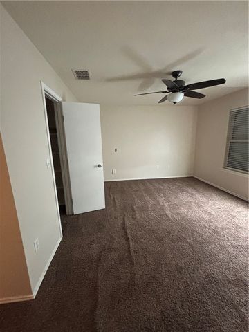 1006 Livermore St, Portland, TX 78374