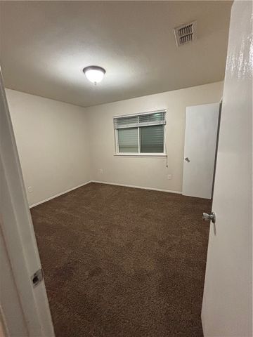 1006 Livermore St, Portland, TX 78374