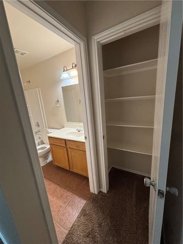 1006 Livermore St, Portland, TX 78374