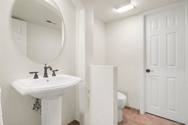 2276 Indian Paintbrush Drive, Highlands Ranch, CO 80129