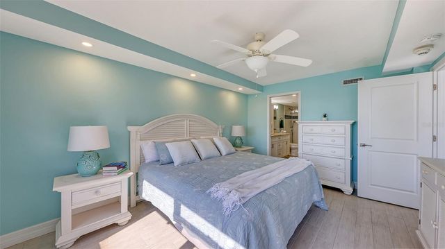 5770 MIDNIGHT PASS ROAD 404, Sarasota, FL 34242