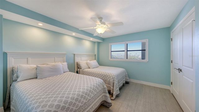 5770 MIDNIGHT PASS ROAD 404, Sarasota, FL 34242