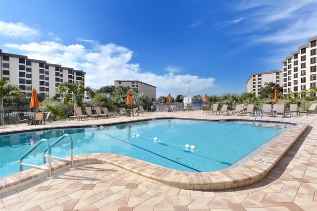 5770 MIDNIGHT PASS ROAD 404, Sarasota, FL 34242