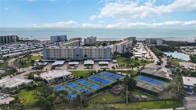 5770 MIDNIGHT PASS ROAD 404, Sarasota, FL 34242