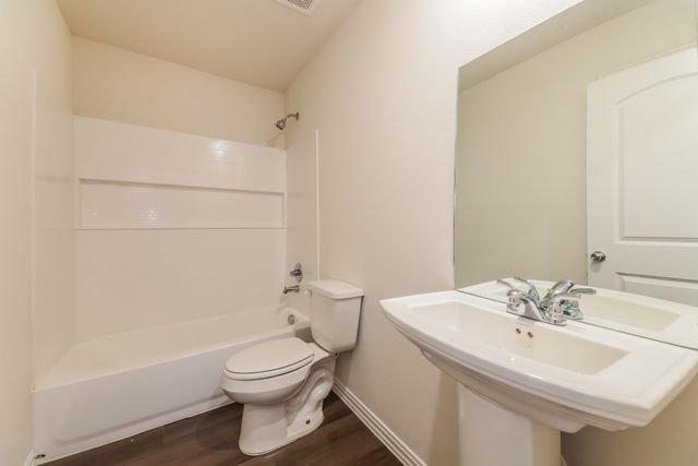 158 Westview Drive, Gun Barrel City, TX 75156