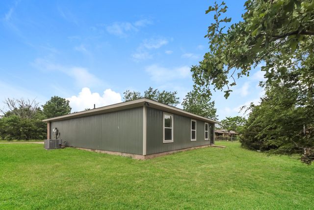 158 Westview Drive, Gun Barrel City, TX 75156