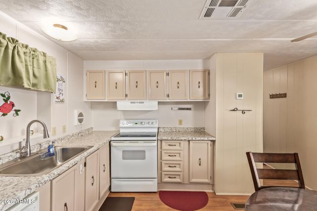 201 S GREENFIELD Road 291, Mesa, AZ 85206