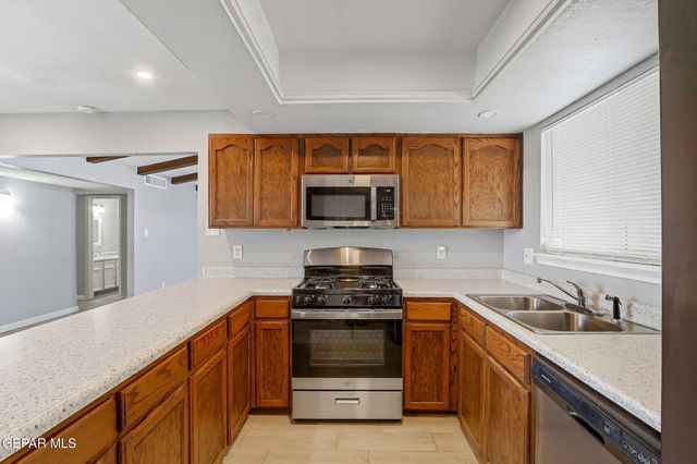 3911 QUASAR Court, El Paso, TX 79904