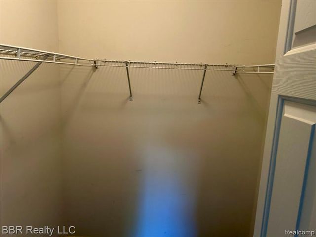 505 Mulberry Street 27, Wyandotte, MI 48192