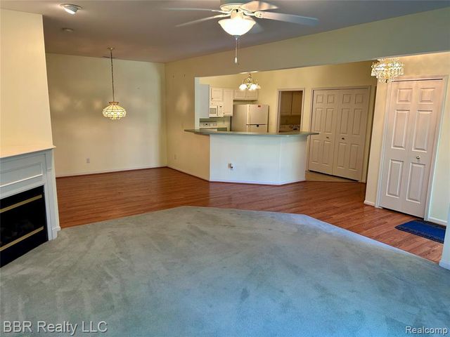 505 Mulberry Street 27, Wyandotte, MI 48192