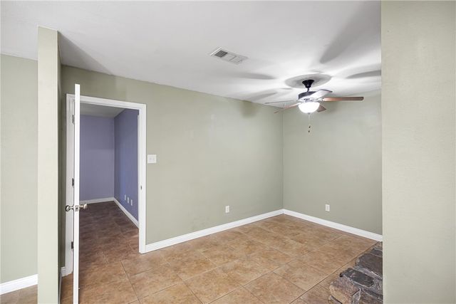 1329 S Tampa Avenue, Russellville, AR 72802