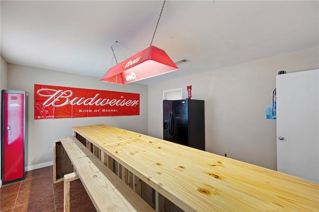 1329 S Tampa Avenue, Russellville, AR 72802