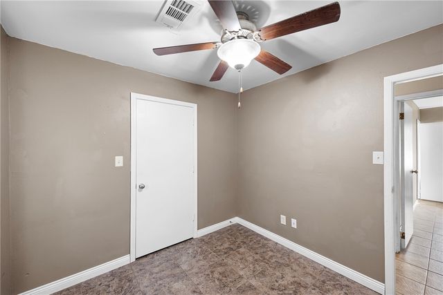 1329 S Tampa Avenue, Russellville, AR 72802