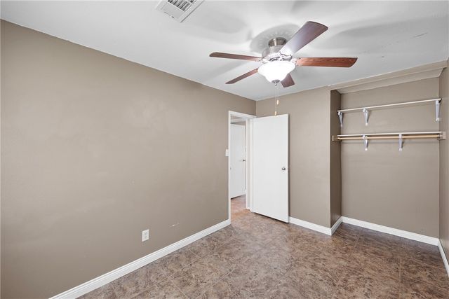 1329 S Tampa Avenue, Russellville, AR 72802