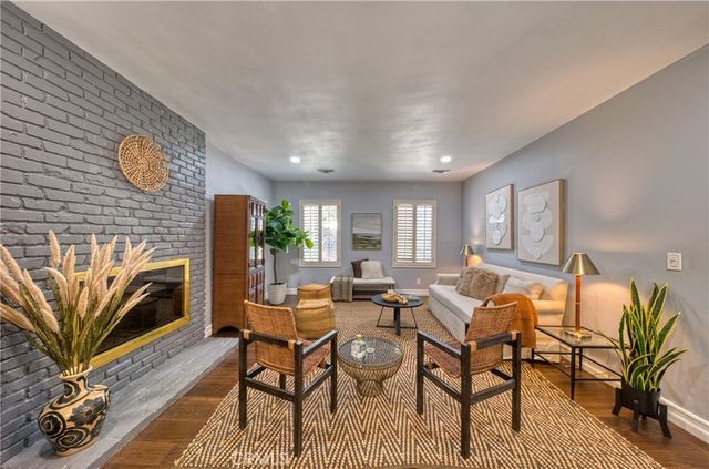 3025 Hollywell Place, Glendale, CA 91206