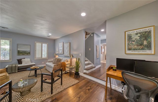 3025 Hollywell Place, Glendale, CA 91206