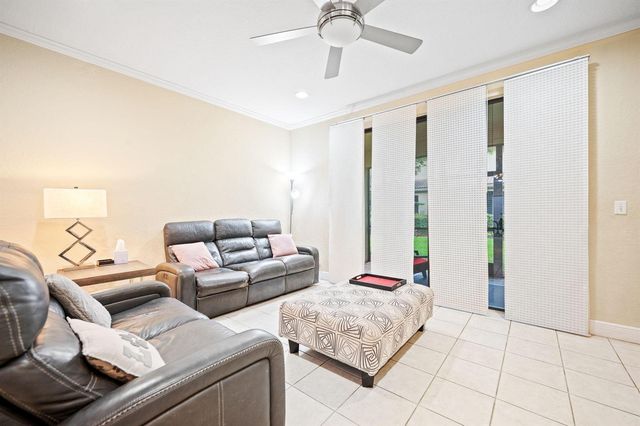 4212 Vineyard Circle, Weston, FL 33332