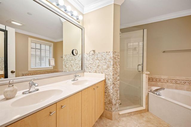 4212 Vineyard Circle, Weston, FL 33332