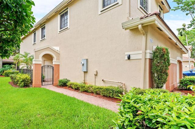 4212 Vineyard Circle, Weston, FL 33332