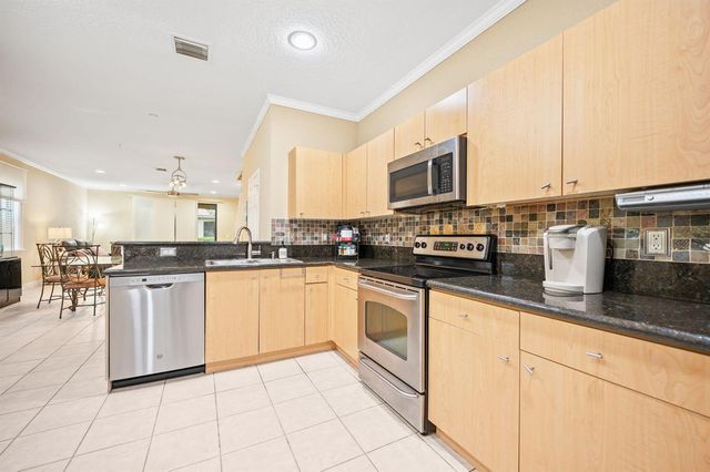 4212 Vineyard Circle, Weston, FL 33332