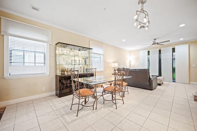 4212 Vineyard Circle, Weston, FL 33332