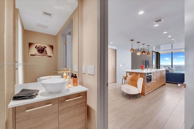 650 NE 32nd St 4405, Miami, FL 33137