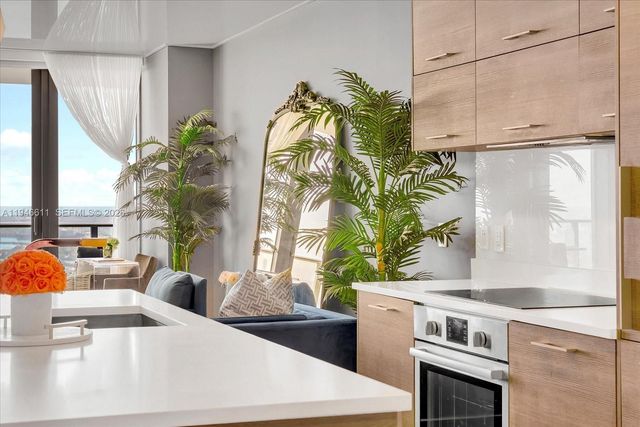 650 NE 32nd St 4405, Miami, FL 33137