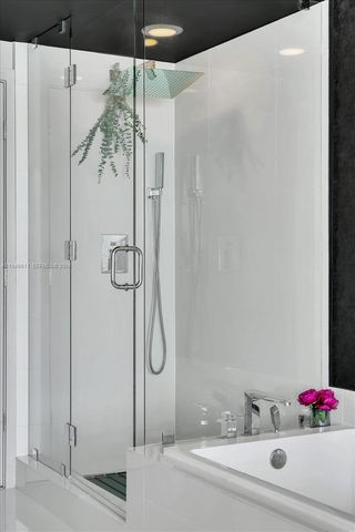 650 NE 32nd St 4405, Miami, FL 33137