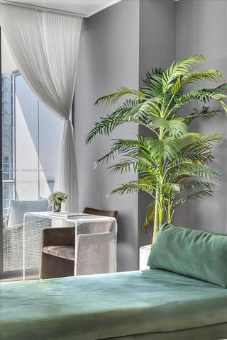 650 NE 32nd St 4405, Miami, FL 33137