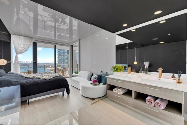 650 NE 32nd St 4405, Miami, FL 33137