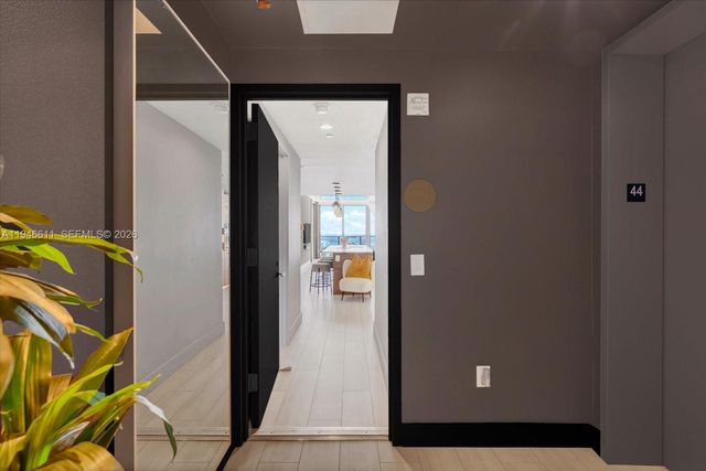 650 NE 32nd St 4405, Miami, FL 33137