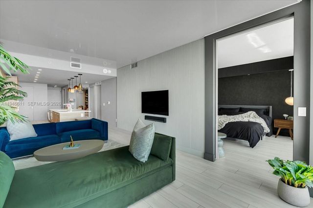 650 NE 32nd St 4405, Miami, FL 33137