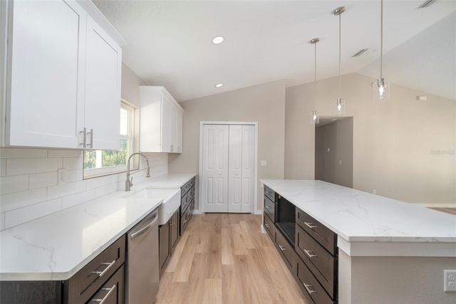 911 N 14TH STREET, Palatka, FL 32177