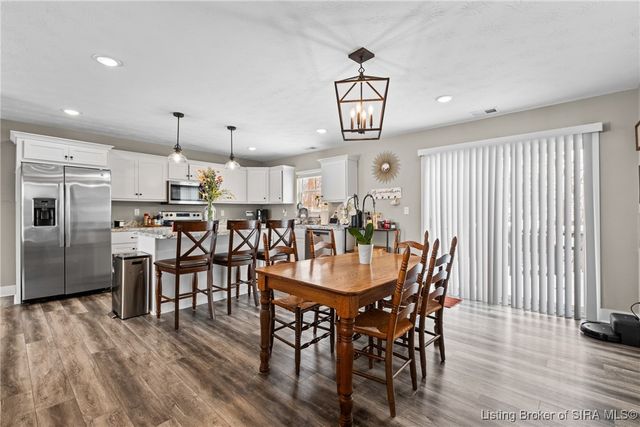 850 Twin Oaks Drive, Henryville, IN 47126