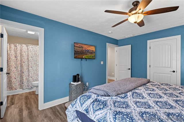 850 Twin Oaks Drive, Henryville, IN 47126